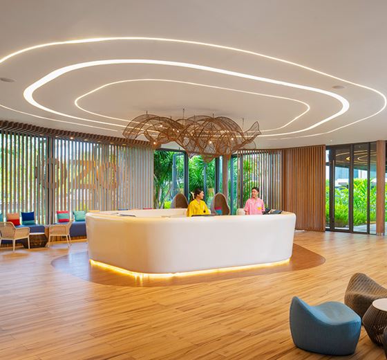 Jasa - OZO Phuket